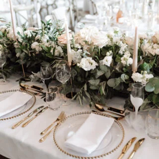 wedding-breakfast-table-set-up